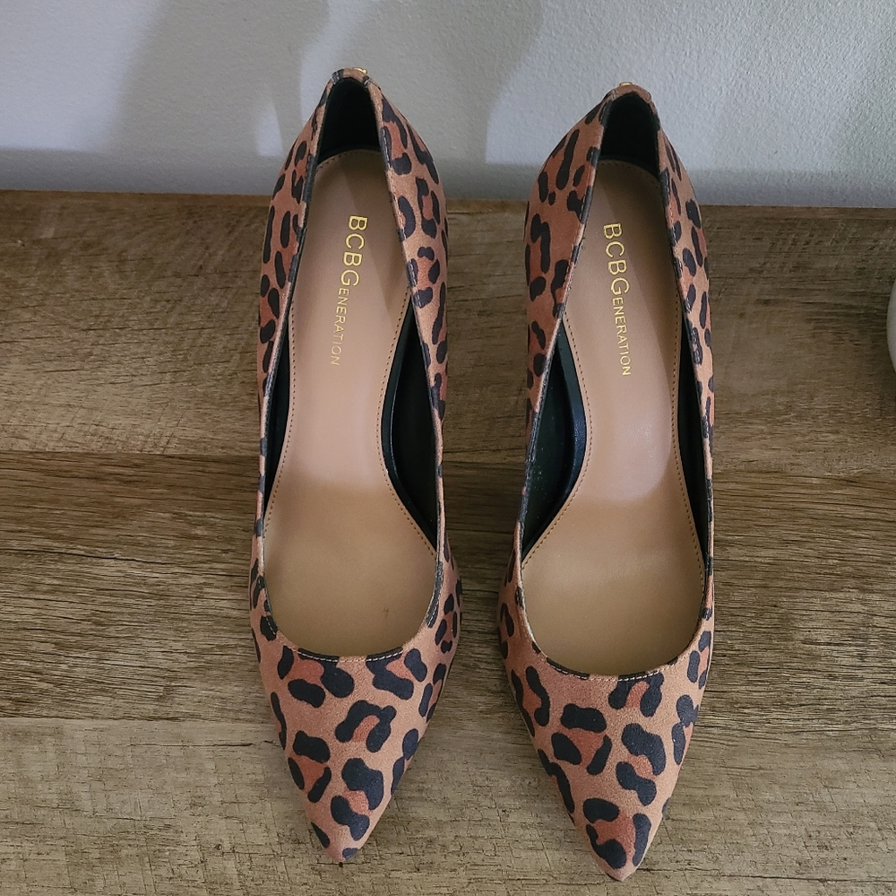 Bcbgeneration Heidi Leopard Print Microsuede Heel… - image 2